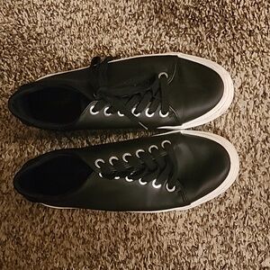 Gently worn express sneakers size 9
